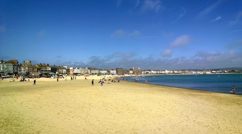 12 Amazing FREE Things To Do In Weymouth